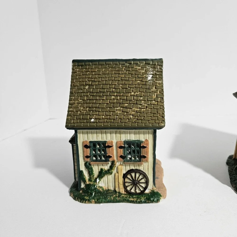 Lemax Harvest Crossing Bluebird Acres Lighted Buildings Set of 2 Farmhouse 75569
